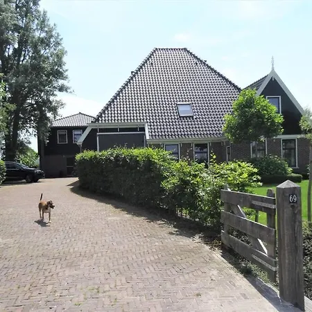 Logies De Hooiberg * Lutjewinkel